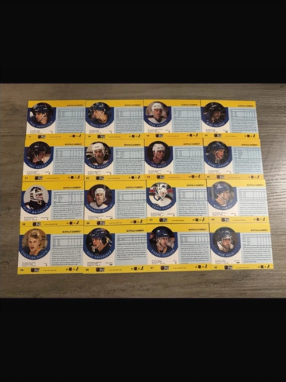 Buffalo Sabres 1990 Pro Ice Hockey Set of 16 Trading Cards